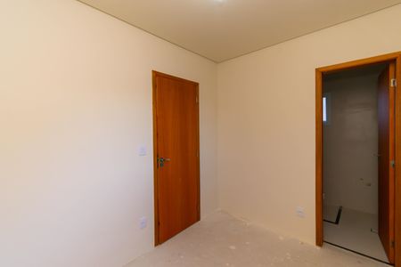 Casa de condomínio à venda com 76m², 2 quartos e 1 vagaSuíte 1