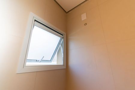 Casa de condomínio à venda com 76m², 2 quartos e 1 vagaBanheiro da Suíte 2