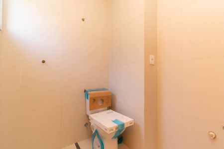 Casa de condomínio à venda com 76m², 2 quartos e 1 vagaBanheiro da Suíte 2