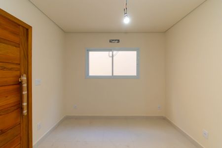 Casa de condomínio à venda com 76m², 2 quartos e 1 vagaSala