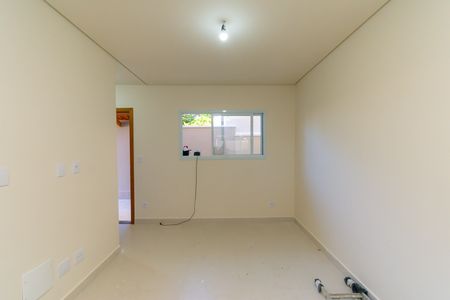 Casa de condomínio à venda com 76m², 2 quartos e 1 vagaSala