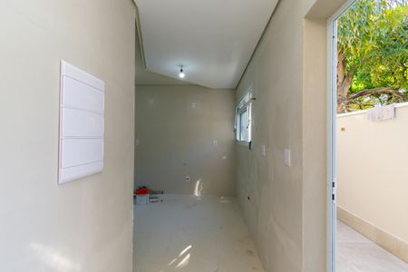 Casa de condomínio à venda com 76m², 2 quartos e 1 vagaÁrea de Serviço