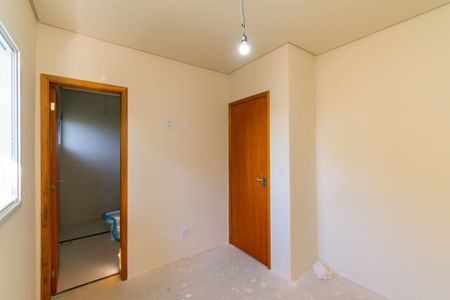 Casa de condomínio à venda com 76m², 2 quartos e 1 vagaSuíte 1