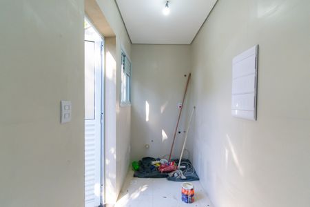 Casa de condomínio à venda com 76m², 2 quartos e 1 vagaÁrea de Serviço