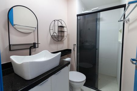 Apartamento para alugar com 37m², 2 quartos e 1 vaga Apartamento para alugar com 37m², 2 quartos e 1 vagaBanheiro