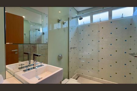 Apartamento à venda com 200m², 2 quartos e 2 vagasBanheiro