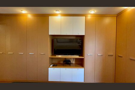 Apartamento à venda com 200m², 2 quartos e 2 vagasSuite