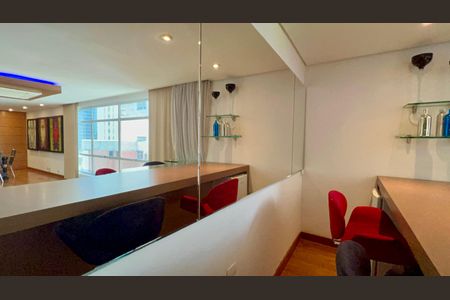 Apartamento à venda com 200m², 2 quartos e 2 vagasSala de TV