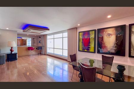 Apartamento à venda com 200m², 2 quartos e 2 vagasSala de Jantar