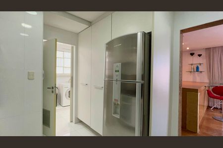 Apartamento à venda com 200m², 2 quartos e 2 vagasCozinha