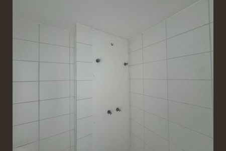 Apartamento à venda com 57m², 2 quartos e 1 vaga Apartamento à venda com 57m², 2 quartos e 1 vagaBanheiro Social