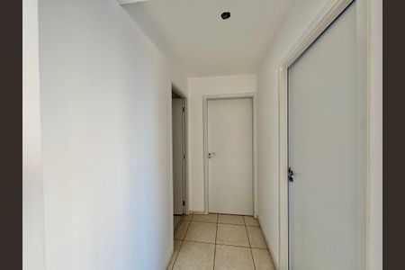 Apartamento à venda com 57m², 2 quartos e 1 vaga Apartamento à venda com 57m², 2 quartos e 1 vagaCorredor