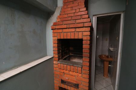 Casa à venda com 240m², 5 quartos e 4 vagasChurrasqueira