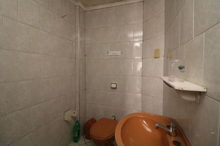 Casa à venda com 240m², 5 quartos e 4 vagasBanheiro