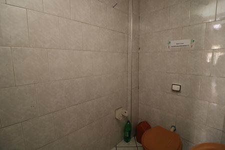 Casa à venda com 240m², 5 quartos e 4 vagasBanheiro