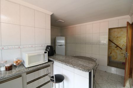 Casa à venda com 240m², 5 quartos e 4 vagasCozinha Casa 2