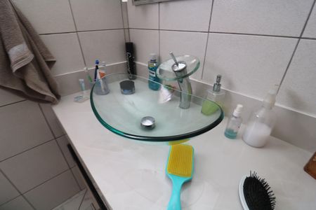 Casa à venda com 240m², 5 quartos e 4 vagasBanheiro Casa 2