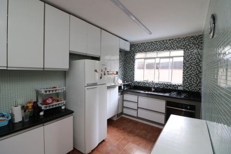 Casa à venda com 240m², 5 quartos e 4 vagasCozinha Casa 3