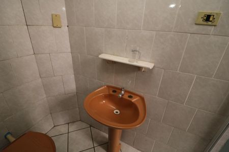 Casa à venda com 240m², 5 quartos e 4 vagasBanheiro