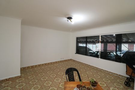 Casa à venda com 240m², 5 quartos e 4 vagasSala