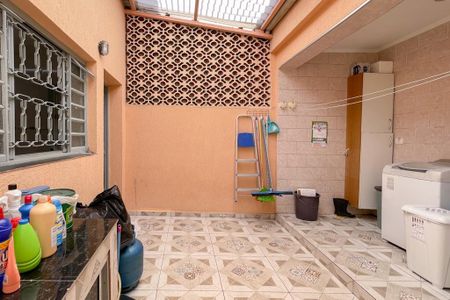 Casa à venda com 125m², 2 quartos e 2 vagas Casa à venda com 125m², 2 quartos e 2 vagasÁrea de Serviço