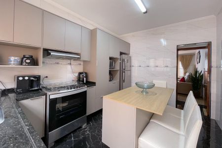 Casa à venda com 125m², 2 quartos e 2 vagas Casa à venda com 125m², 2 quartos e 2 vagasCozinha