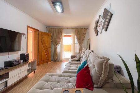 Casa à venda com 125m², 2 quartos e 2 vagas Casa à venda com 125m², 2 quartos e 2 vagasSala