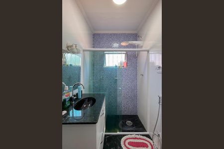 Casa à venda com 125m², 2 quartos e 2 vagas Casa à venda com 125m², 2 quartos e 2 vagasBanheiro Social