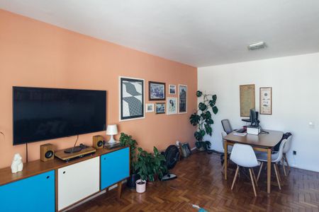 Apartamento à venda com 70m², 1 quarto e 1 vaga Apartamento à venda com 70m², 1 quarto e 1 vagaSala
