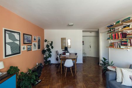Apartamento à venda com 70m², 1 quarto e 1 vaga Apartamento à venda com 70m², 1 quarto e 1 vagaSala