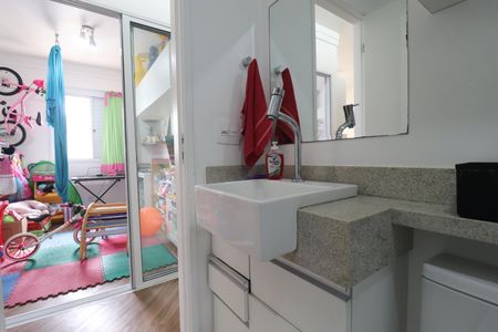 Apartamento à venda com 65m², 3 quartos e 2 vagasBanheiro 
