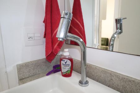 Apartamento à venda com 65m², 3 quartos e 2 vagasBanheiro 