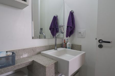 Apartamento à venda com 65m², 3 quartos e 2 vagasBanheiro da Suíte