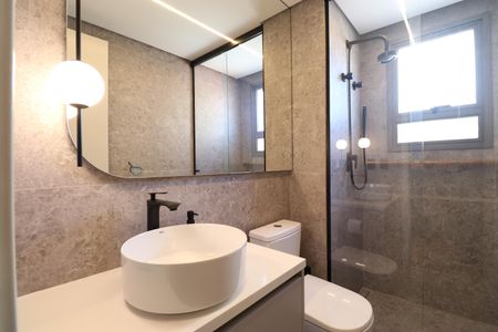 Apartamento à venda com 180m², 4 quartos e 3 vagasBanheiro da Suíte 1