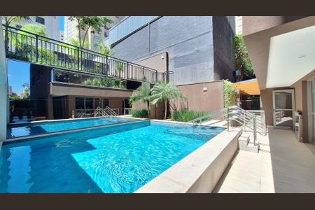 Apartamento à venda com 180m², 4 quartos e 3 vagasÁrea comum - Piscina