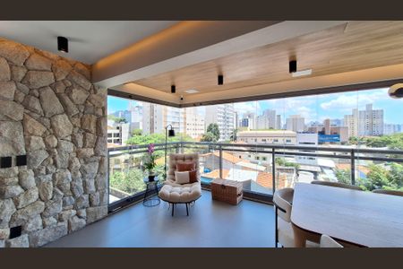 Apartamento à venda com 180m², 4 quartos e 3 vagasSala e varanda