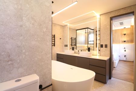 Apartamento à venda com 180m², 4 quartos e 3 vagasBanheiro da Suíte 3