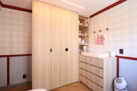 Apartamento à venda com 180m², 4 quartos e 3 vagasSuíte 2