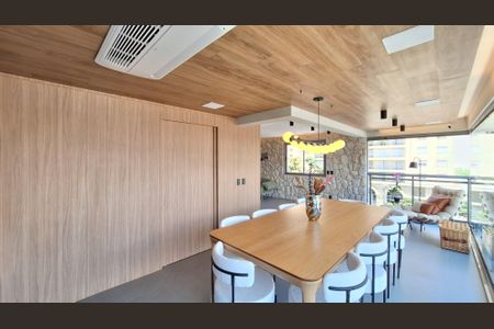 Apartamento à venda com 180m², 4 quartos e 3 vagasSala e varanda