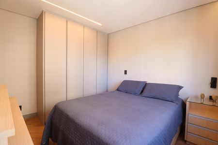 Apartamento à venda com 180m², 4 quartos e 3 vagasSuíte 1