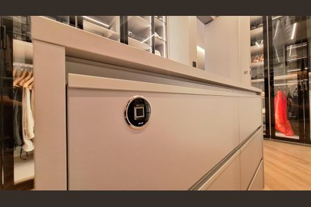 Apartamento à venda com 180m², 4 quartos e 3 vagasDetalhe