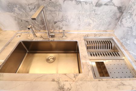 Apartamento à venda com 180m², 4 quartos e 3 vagasDetalhe da cozinha