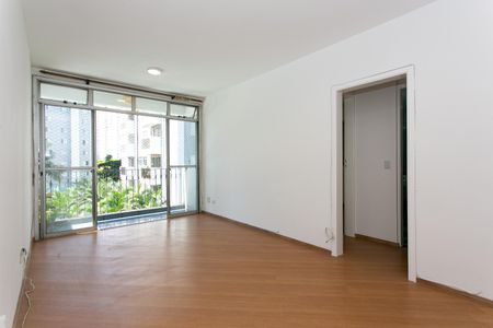 Apartamento para alugar com 61m², 2 quartos e 1 vaga Apartamento para alugar com 61m², 2 quartos e 1 vagaSala