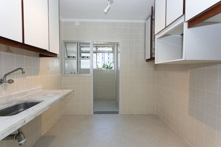 Apartamento para alugar com 61m², 2 quartos e 1 vaga Apartamento para alugar com 61m², 2 quartos e 1 vagaCozinha