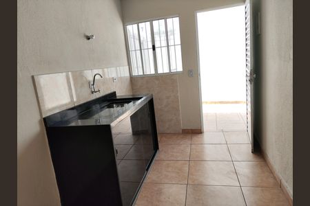 Casa para alugar com 35m², 1 quarto e sem vaga Casa para alugar com 35m², 1 quarto e sem vagaCozinha