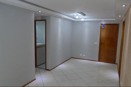 Apartamento para alugar com 66m², 2 quartos e 1 vaga Apartamento para alugar com 66m², 2 quartos e 1 vagaSala