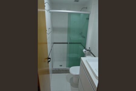 Apartamento para alugar com 66m², 2 quartos e 1 vaga Apartamento para alugar com 66m², 2 quartos e 1 vagaBanheiro da Suíte