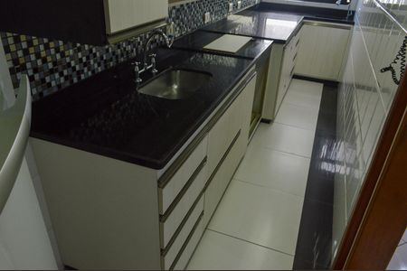 Apartamento para alugar com 66m², 2 quartos e 1 vaga Apartamento para alugar com 66m², 2 quartos e 1 vagaCozinha