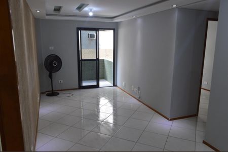 Apartamento para alugar com 66m², 2 quartos e 1 vaga Apartamento para alugar com 66m², 2 quartos e 1 vagaSala