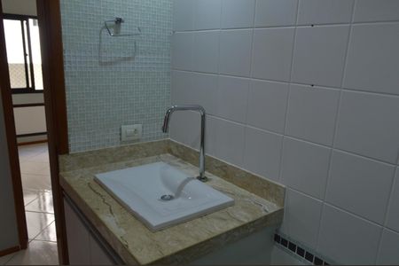 Apartamento para alugar com 66m², 2 quartos e 1 vaga Apartamento para alugar com 66m², 2 quartos e 1 vagaBanheiro
